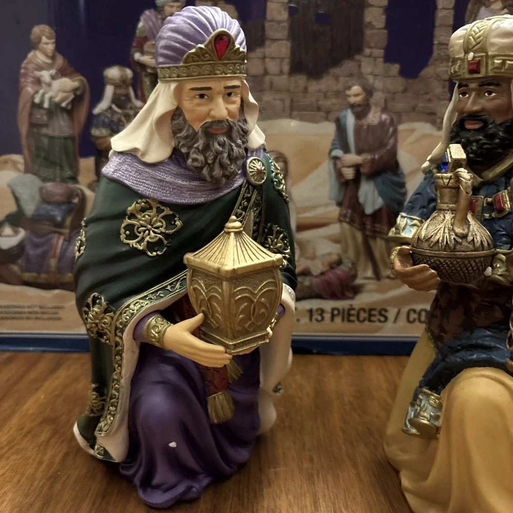 Kirkland Signature Nativity Set 2005080 8 3/4